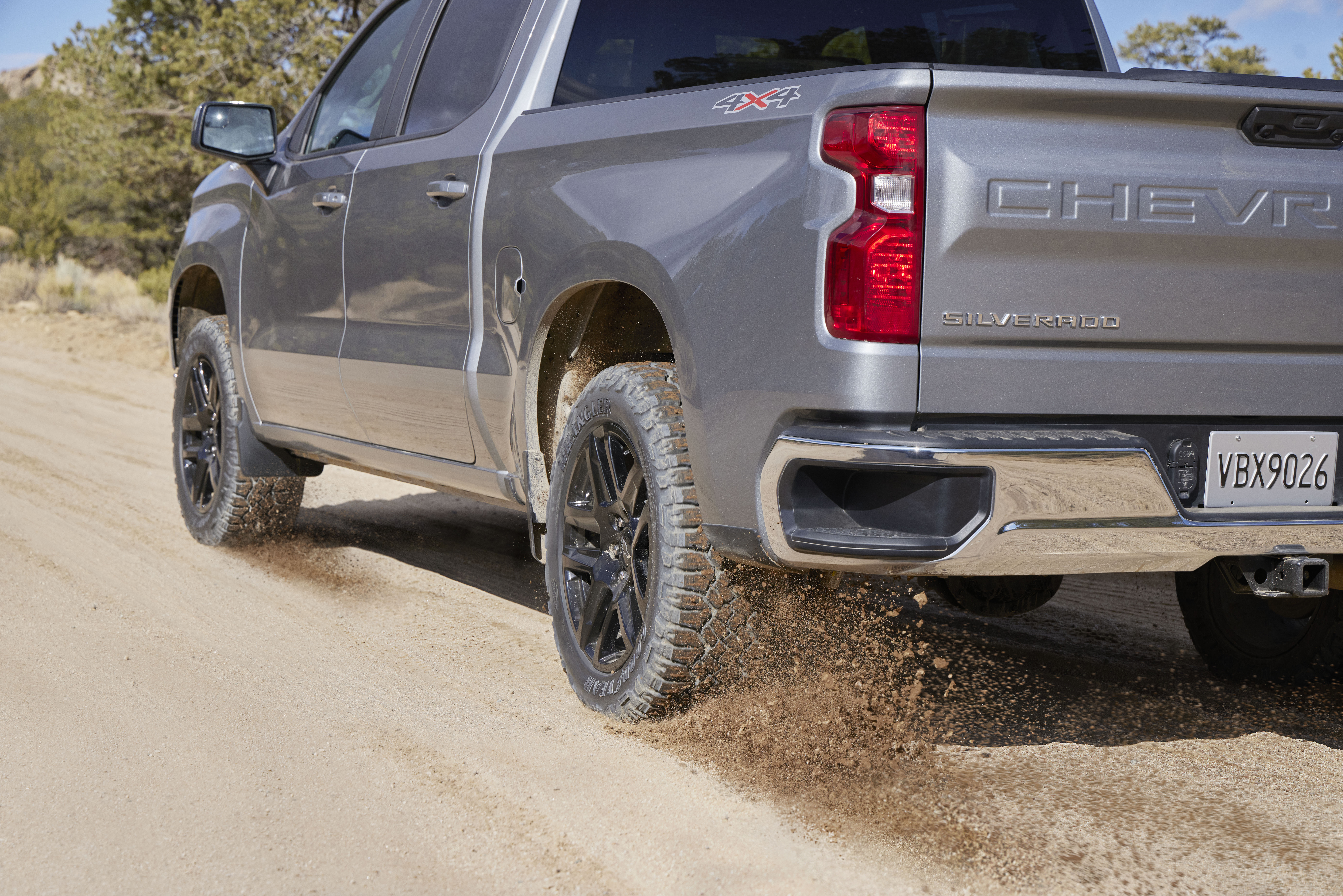 GOODYEAR’S NEW WRANGLER® DURATRAC® RT TIRE WITH DuPONT™ KEVLAR® TECHNOLOGY STANDS UP TO THE TOUGHEST ON- AND OFF-ROAD CONDITIONS FOR ALL-SEASON ADVENTURES